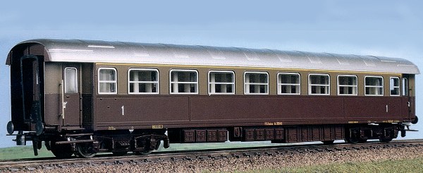 Passenger car 1st class type Az 20500<br /><a href='images/pictures/ACME/acme50150.jpg' target='_blank'>Full size image</a>